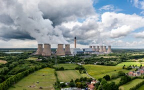 Impuesto nacional al carbono — pagamento por la utilización de combustibles fósiles