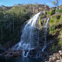 Bela paisagem de uma cachoeira de Minas Gerais, Brasil